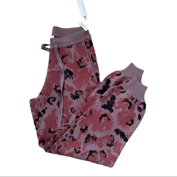 NWT Cupcakes and Cashmere animal print knit lounge pants jogger pants size small - Picture 1 of 6